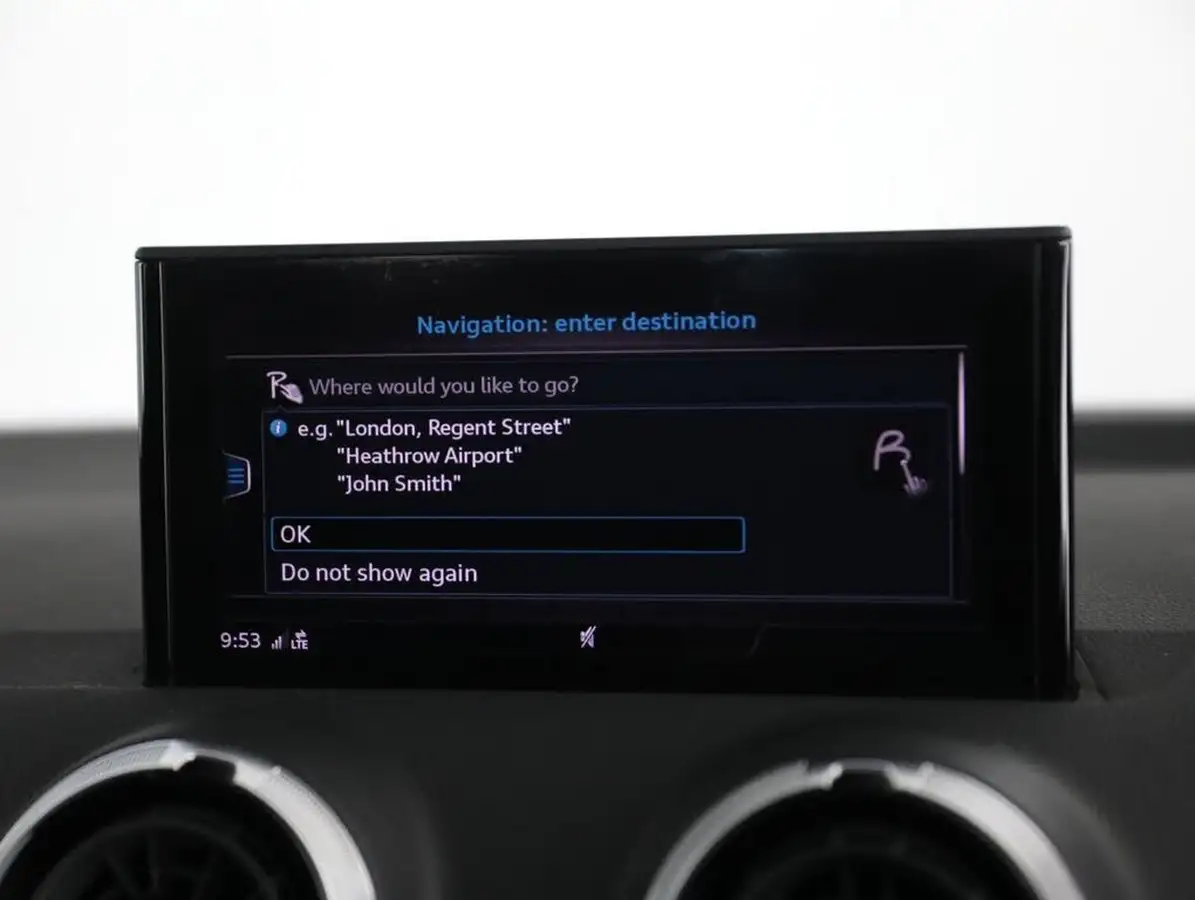 2022-audi-q2-10-30-tfsi-sport-big-33