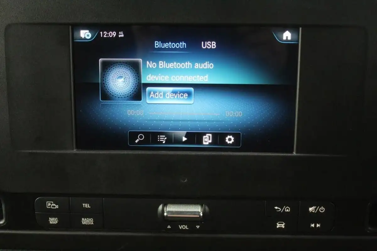 2021-mercedes-benz-sprinter-big-59