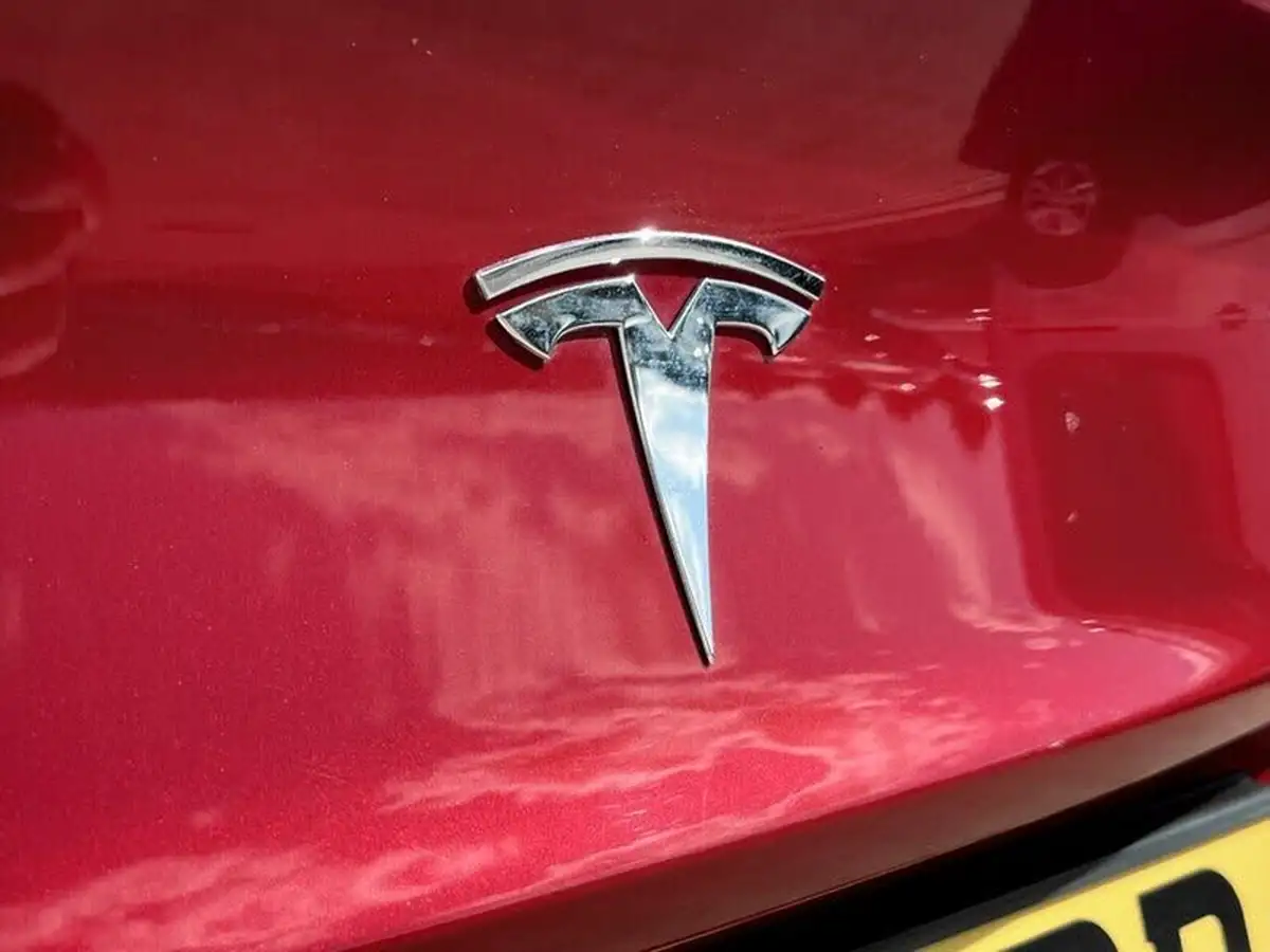 2021-tesla-model-3-e-long-range-awd-big-17