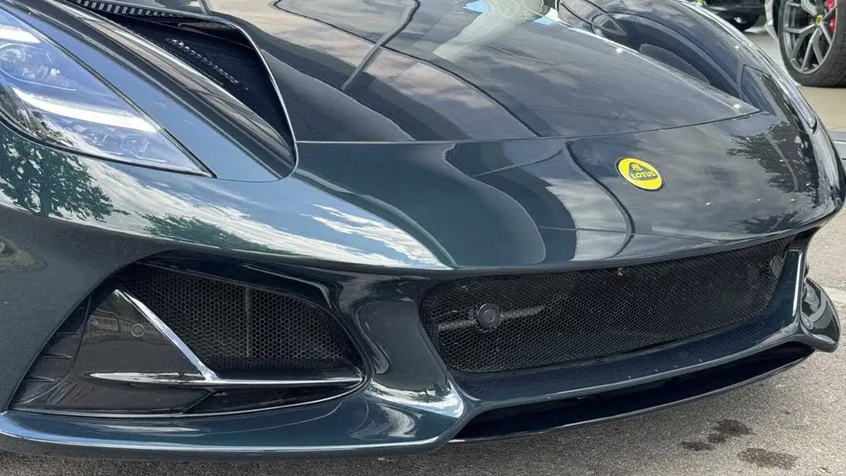 2023-lotus-emira-35-first-edition-v6-big-15