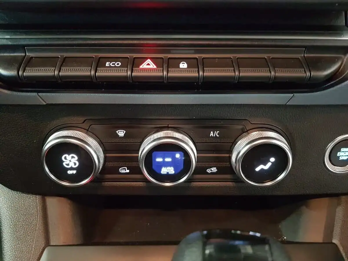 2023-nissan-townstar-e-45kwh-l1-tekna-big-9