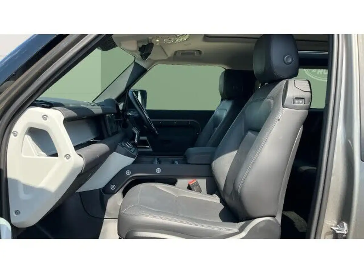 2022-land-rover-90-defender-30-p400-xs-edition-big-2