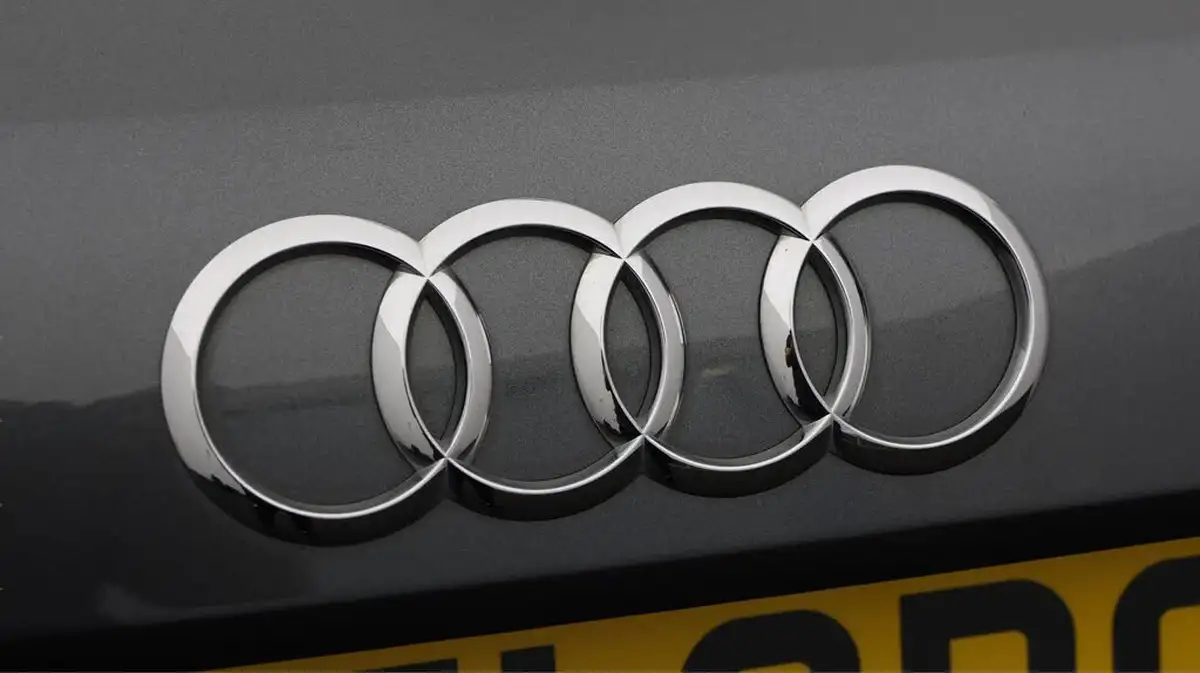 2021-audi-a3-14-40-tfsi-e-s-line-big-20
