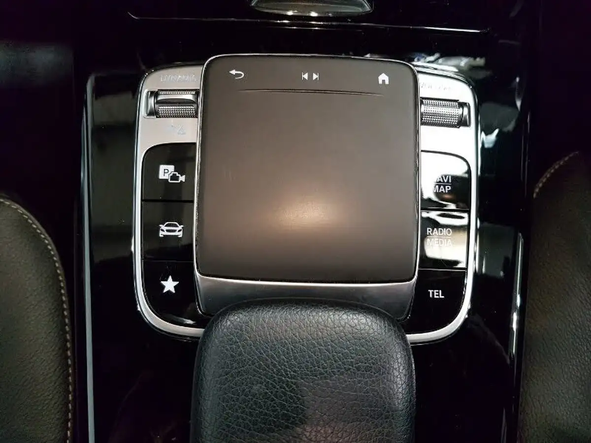 2019-mercedes-benz-cla-13-cla-200-amg-line-coupe-4d-7g-dct-big-13