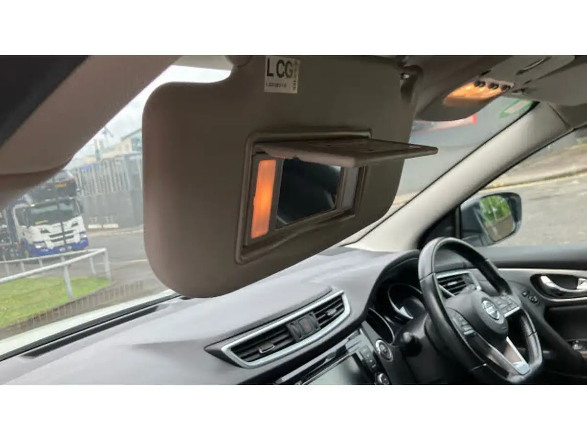 2019-nissan-qashqai-13-dig-t-n-motion-140ps-big-38