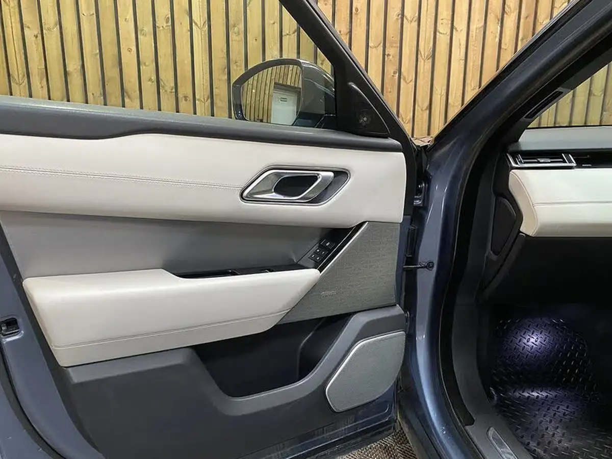 2018-land-rover-range-rover-velar-20-d240-r-dynamic-hse-big-65