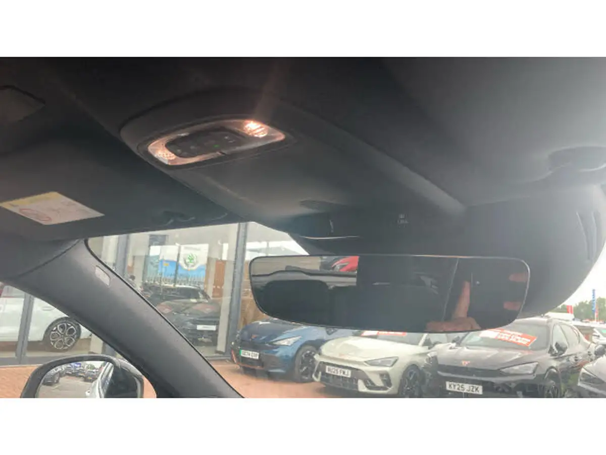 2018-volvo-xc40-15-t3-r-design-pro-big-40