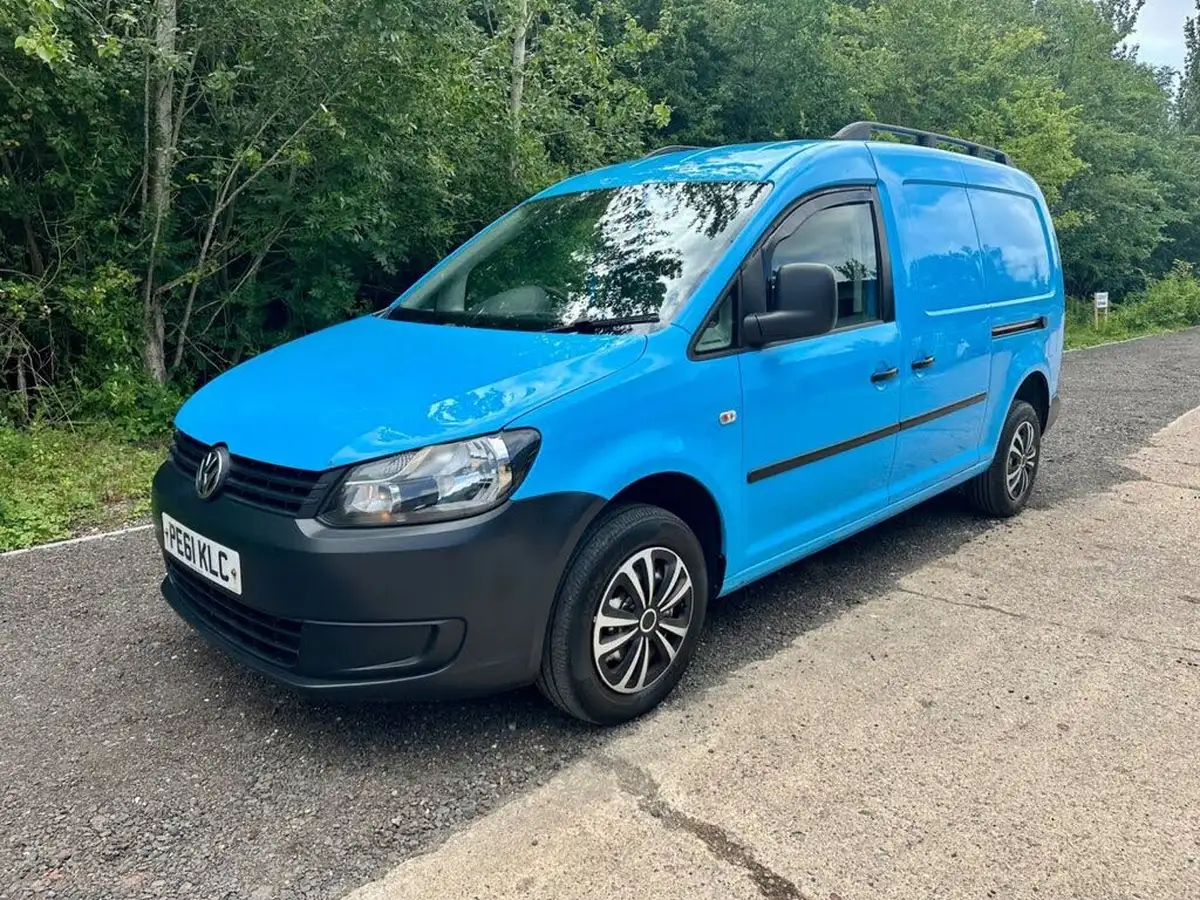 2011-volkswagen-caddy-maxi-16td-maxi-panel-van-big-0