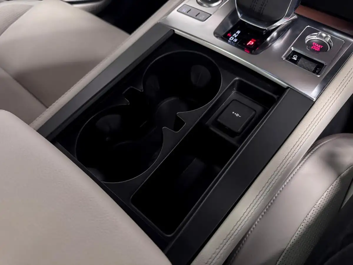 2022-jaguar-f-pace-20-d200-r-dynamic-black-big-32