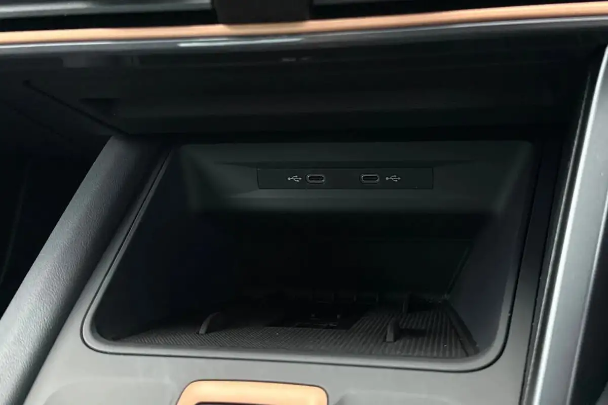 2024-cupra-formentor-20-tsi-vz2-333ps-4drive-big-44
