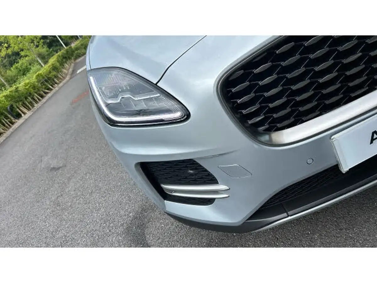 2021-jaguar-e-pace-20-p200-s-big-21
