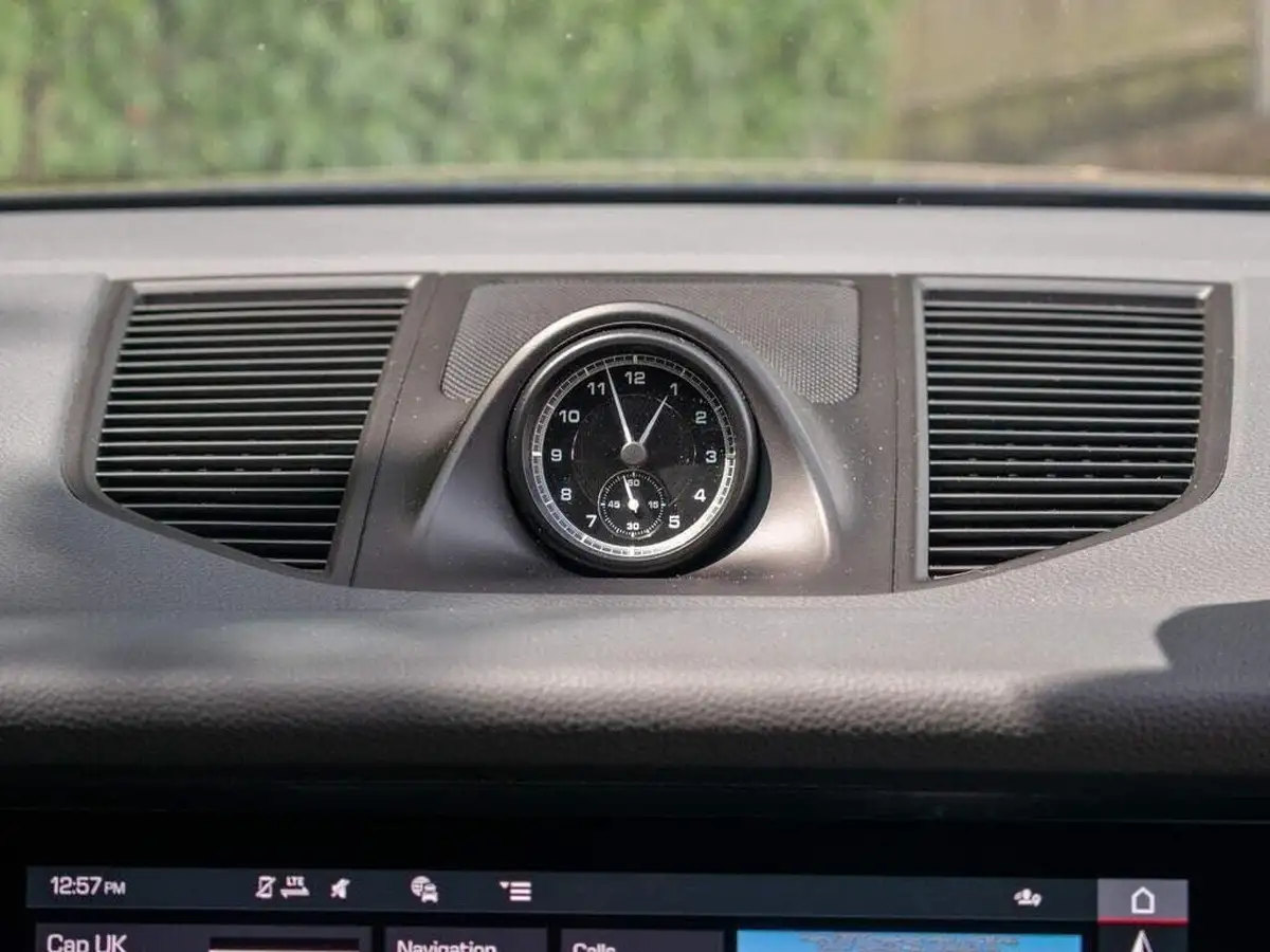 2022-porsche-macan-29-v6-s-big-34