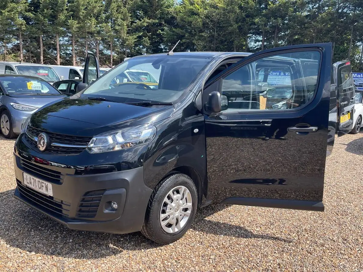 2021-vauxhall-vivaro-20td-3100-l2h1-dynamic-145pseu6d-panel-auto-big-24