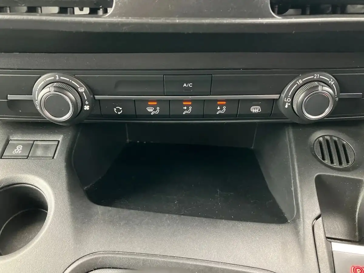 2019-citroen-berlingo-16bluehdi-950-x-big-13