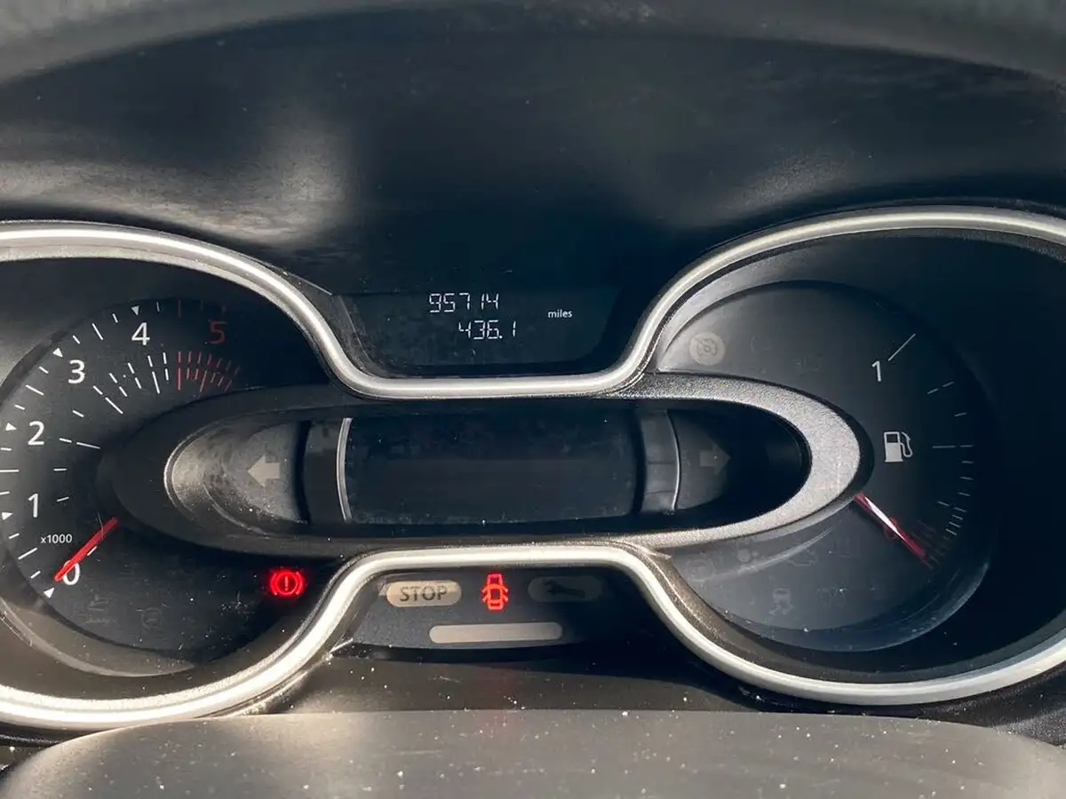 2021-renault-trafic-20dci-sl30-energy-120-business-panel-big-33