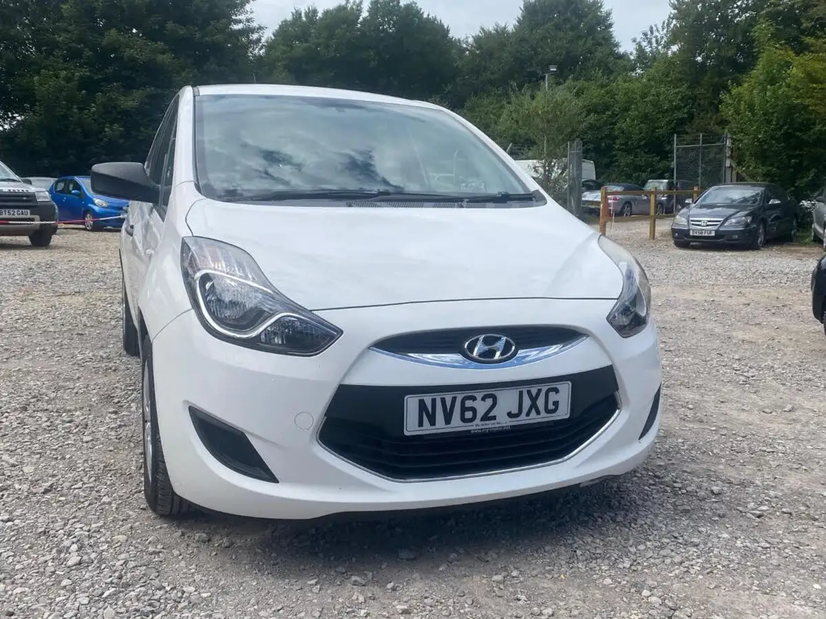 2012-hyundai-ix20-14-classic-big-0