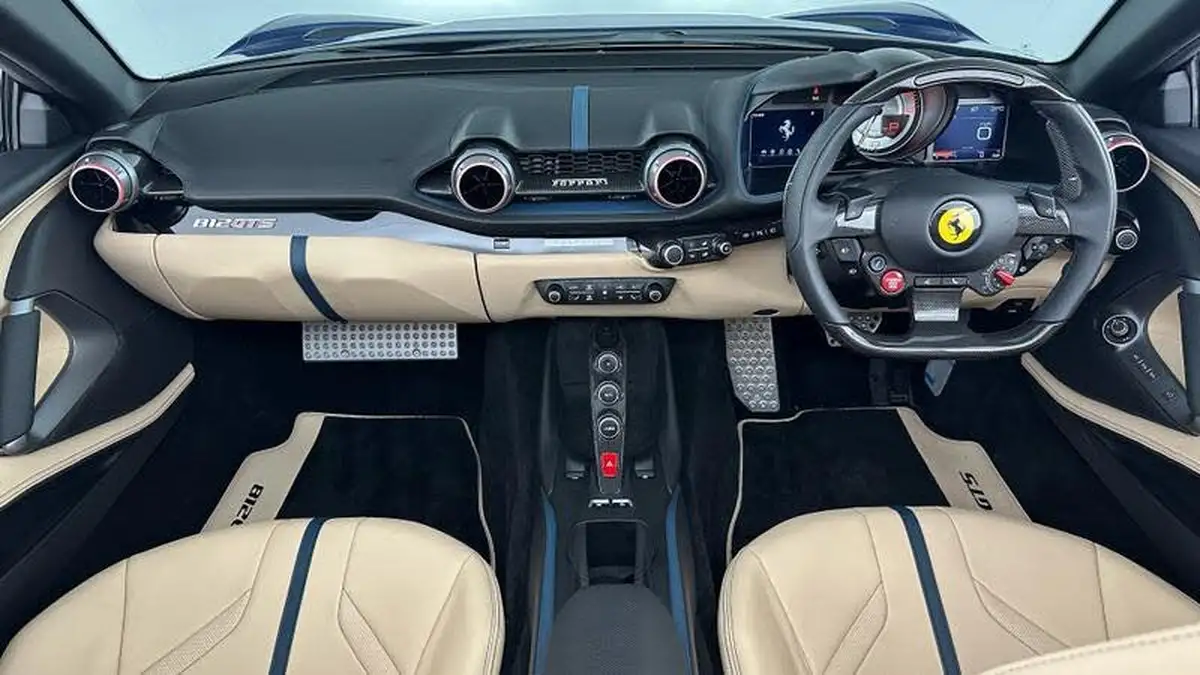 2022-ferrari-812-gts-big-4