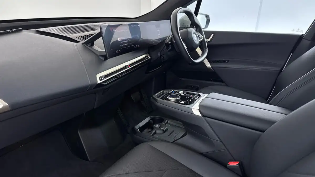 2022-bmw-ix-e-xdrive-40-m-sport-big-8