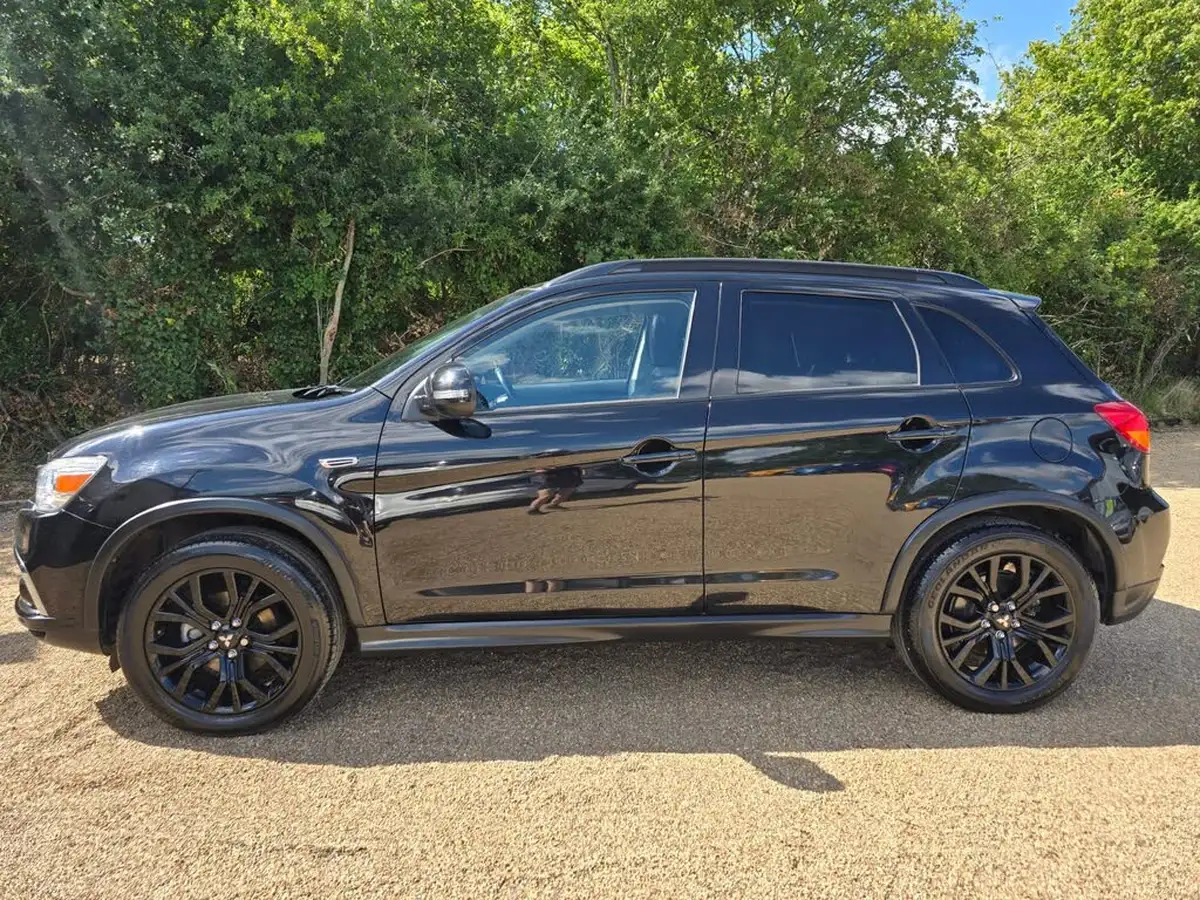 2019-mitsubishi-asx-16-black-big-4