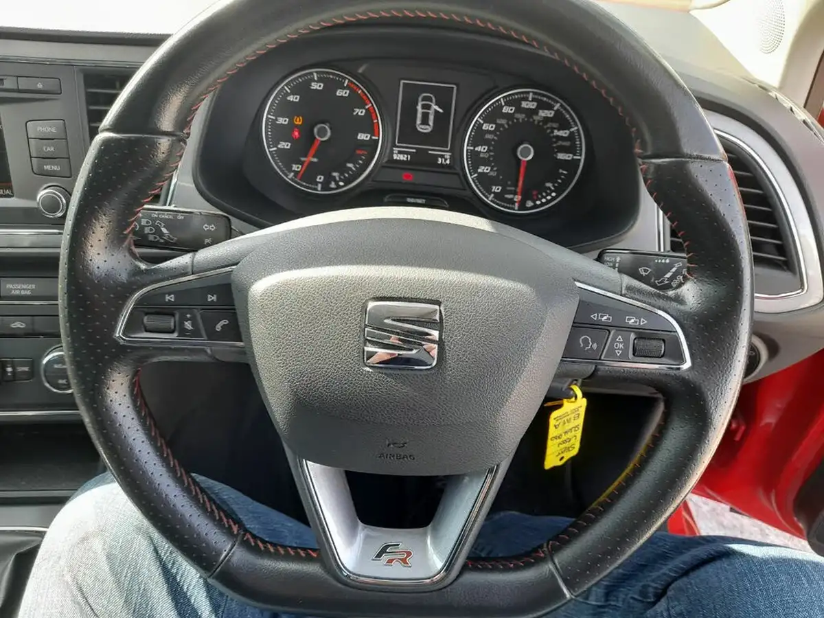 2014-seat-leon-18-fr-ss-hatchback-5d-big-7