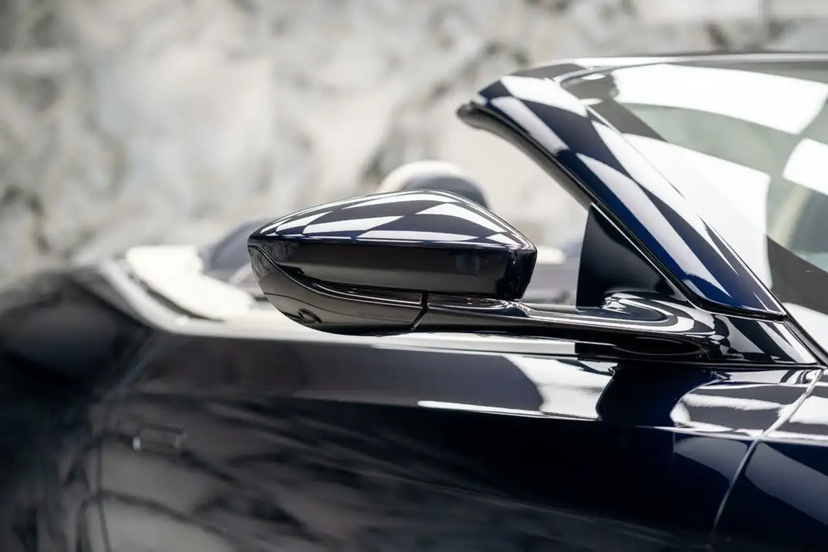 2020-aston-martin-db11-40-v8-503bhp-big-42