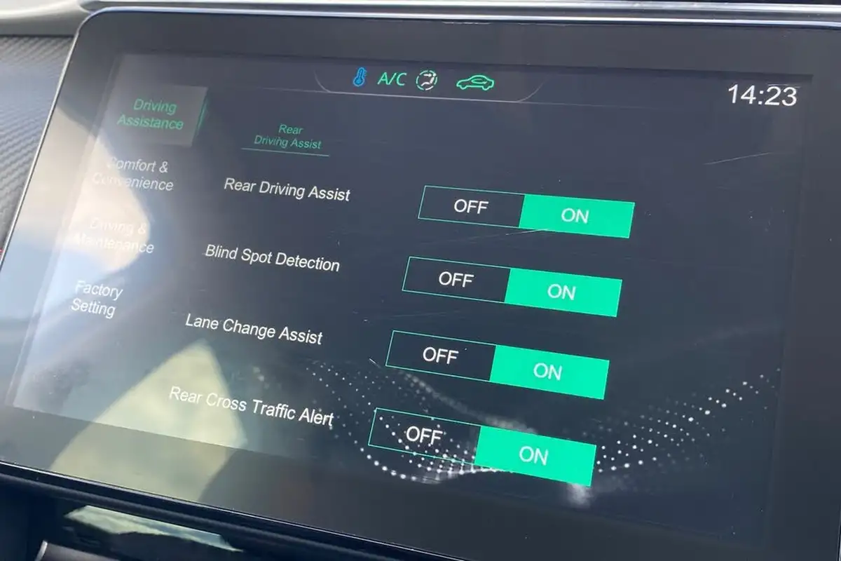 2023-mg-zs-suv-15-vti-tech-exclusive-big-38