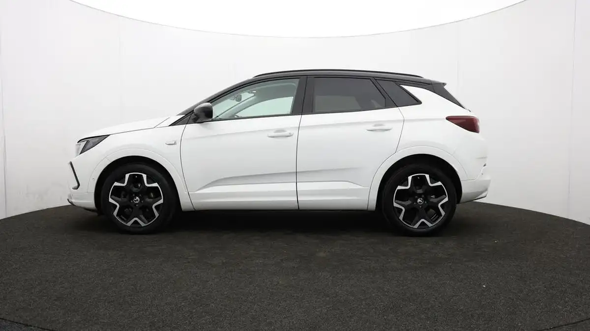 2023-vauxhall-grandland-12-ultimate-130ps-big-70