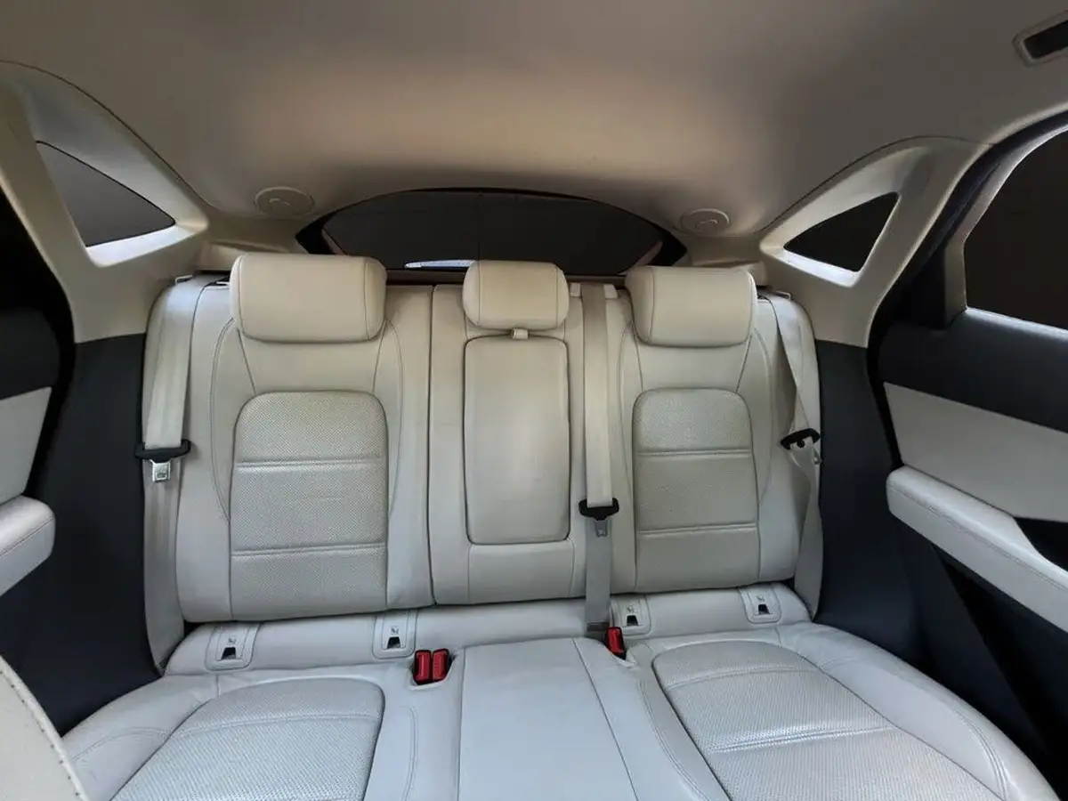 2018-jaguar-e-pace-20-i4d-s-awd-ss-auto-big-10