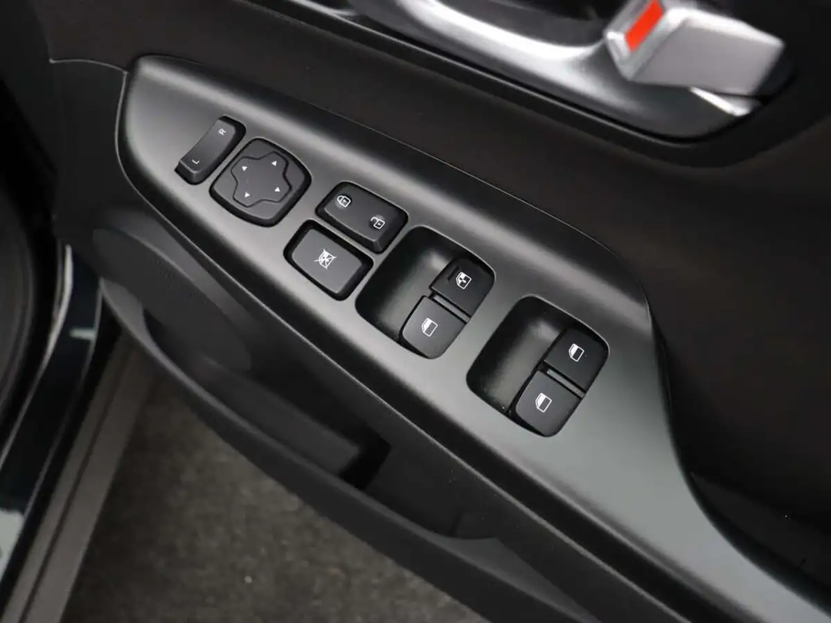 2022-hyundai-kona-10-t-gdi-se-connect-big-27