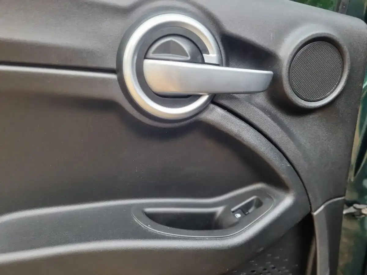 2015-fiat-500x-14-cross-multiair-ii-140bhp-big-68