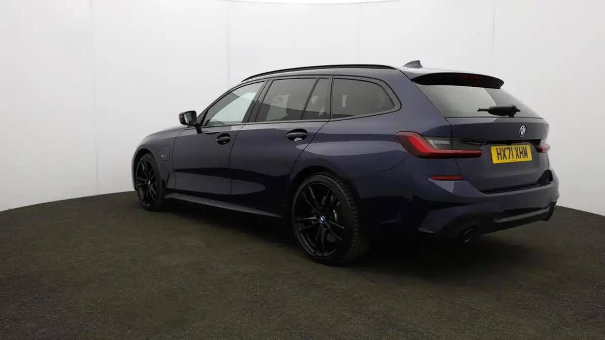 2021-bmw-3-series-20-330e-m-sport-pro-edition-touring-5d-big-56