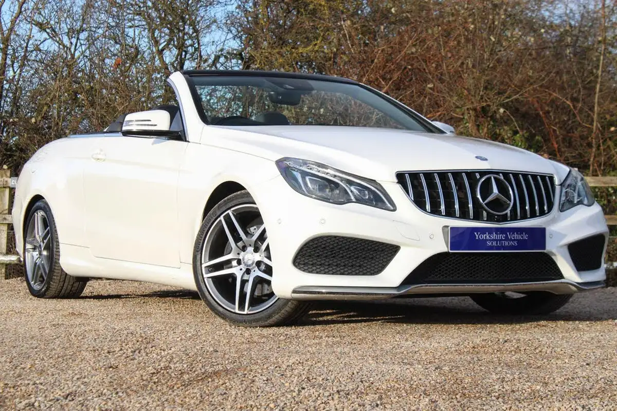 2015-mercedes-benz-e-class-30cdi-e350-amg-line-258ps-cabriolet-2d-big-0