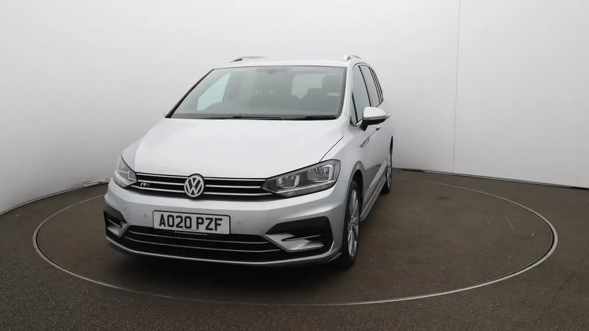 2020-volkswagen-touran-15-tsi-r-line-big-40