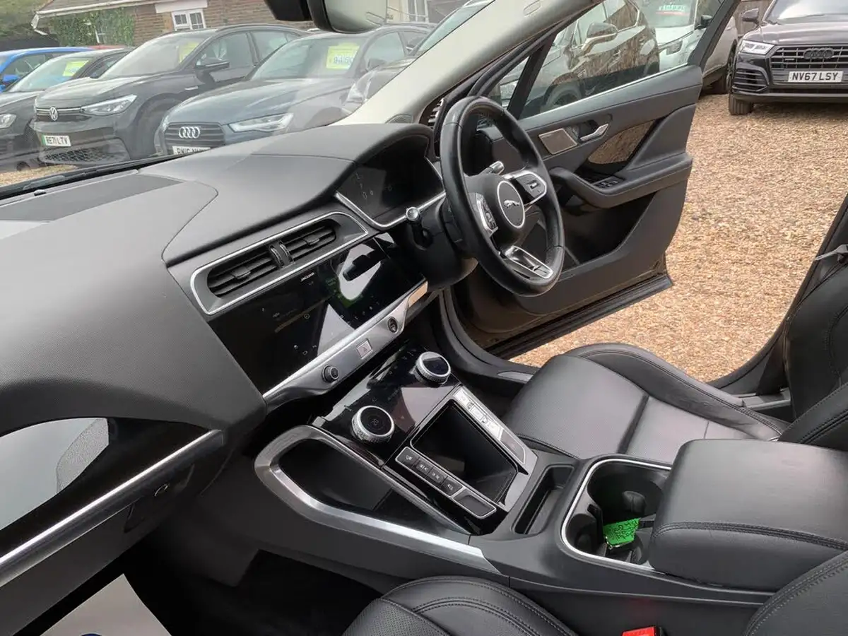 2019-jaguar-i-pace-ev400-s-big-40