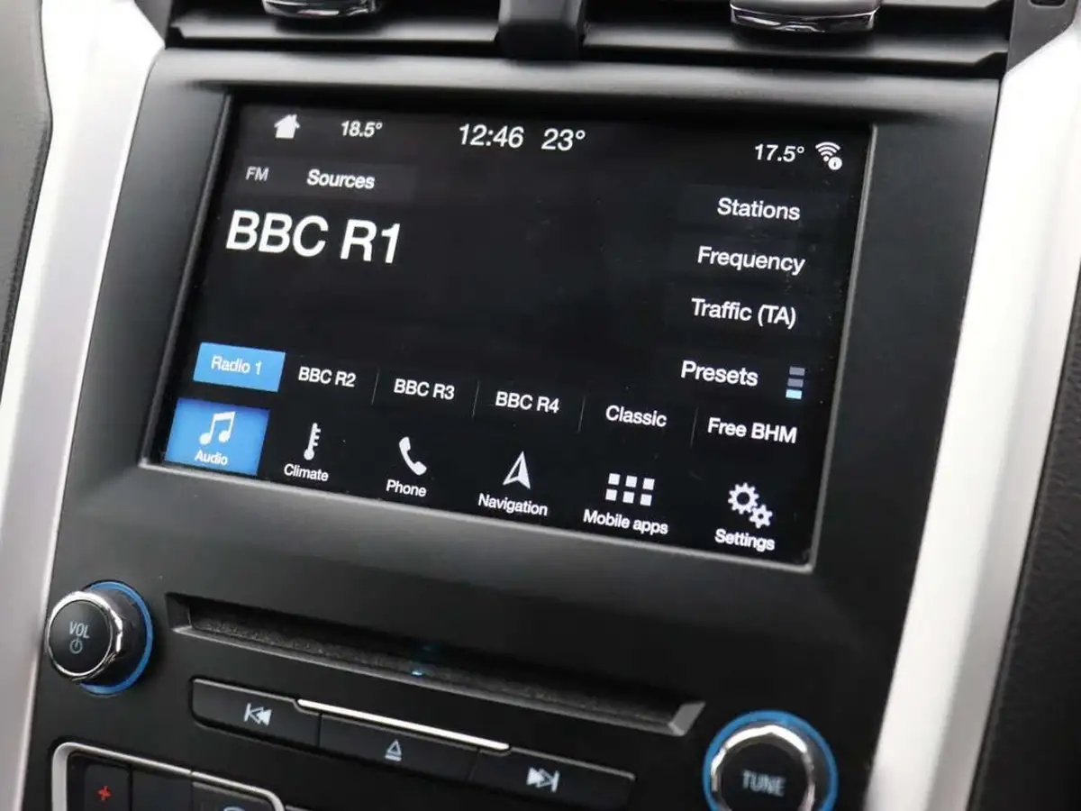 2018-ford-mondeo-15t-zetec-edition-160ps-hatchback-auto-big-18