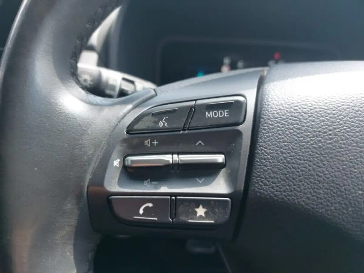 2022-hyundai-kona-10-t-gdi-premium-big-12