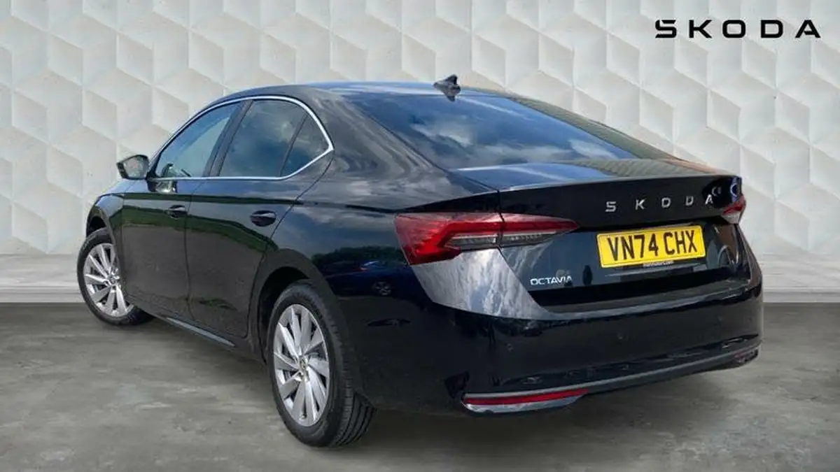 2024-skoda-octavia-20tdi-se-l-150ps-hatchback-dsg-big-2