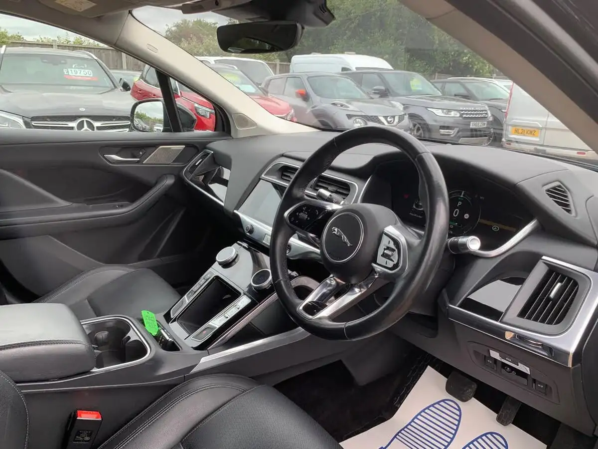 2019-jaguar-i-pace-ev400-s-big-16