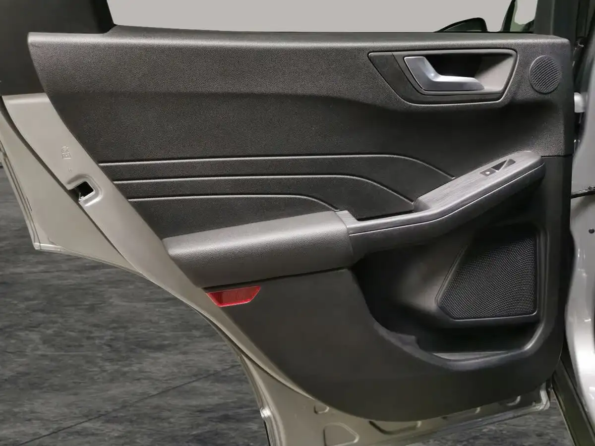 2021-ford-kuga-15-titanium-edition-auto-big-32