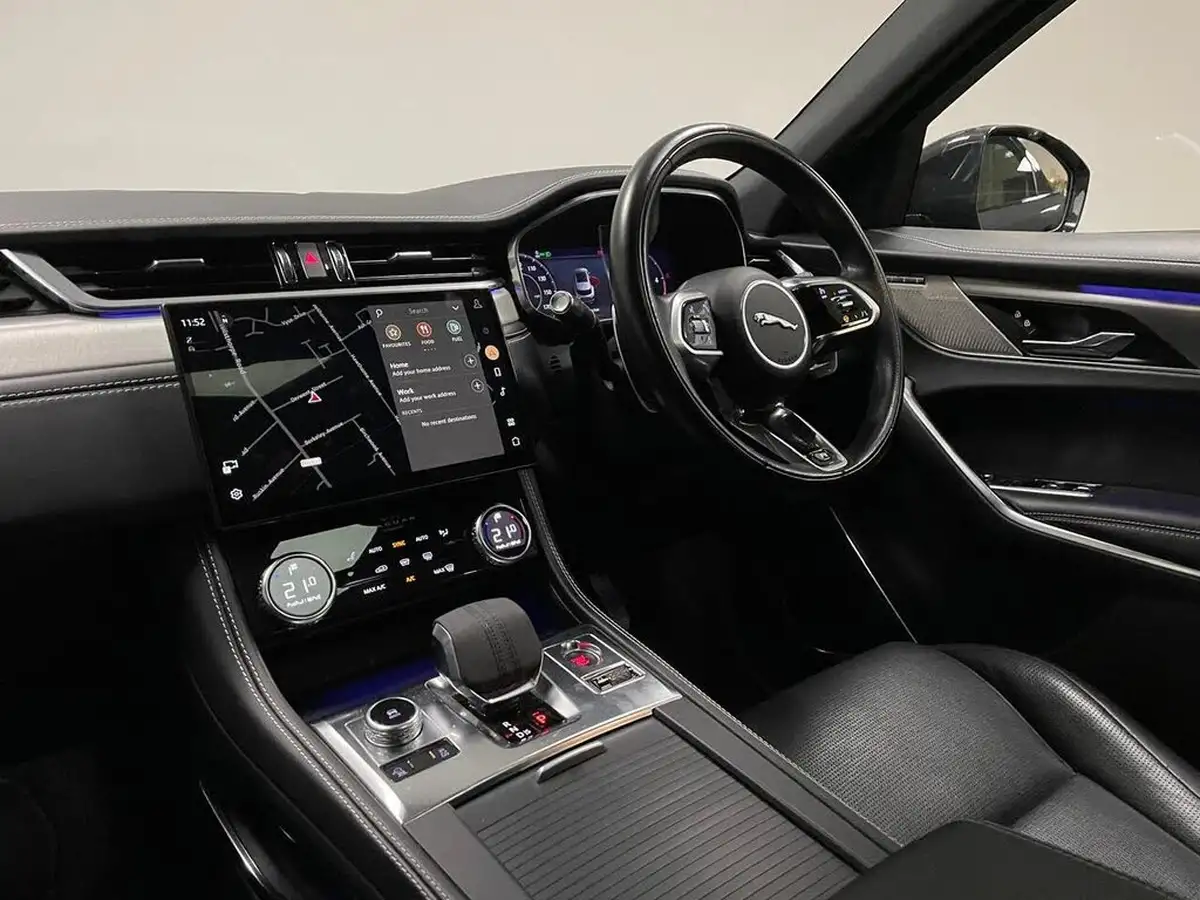 2021-jaguar-f-pace-30-d300-r-dynamic-se-mhev-big-17