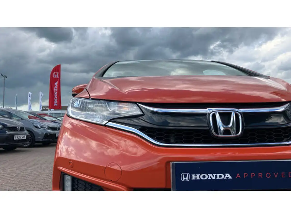2018-honda-jazz-13-i-vtec-se-big-14