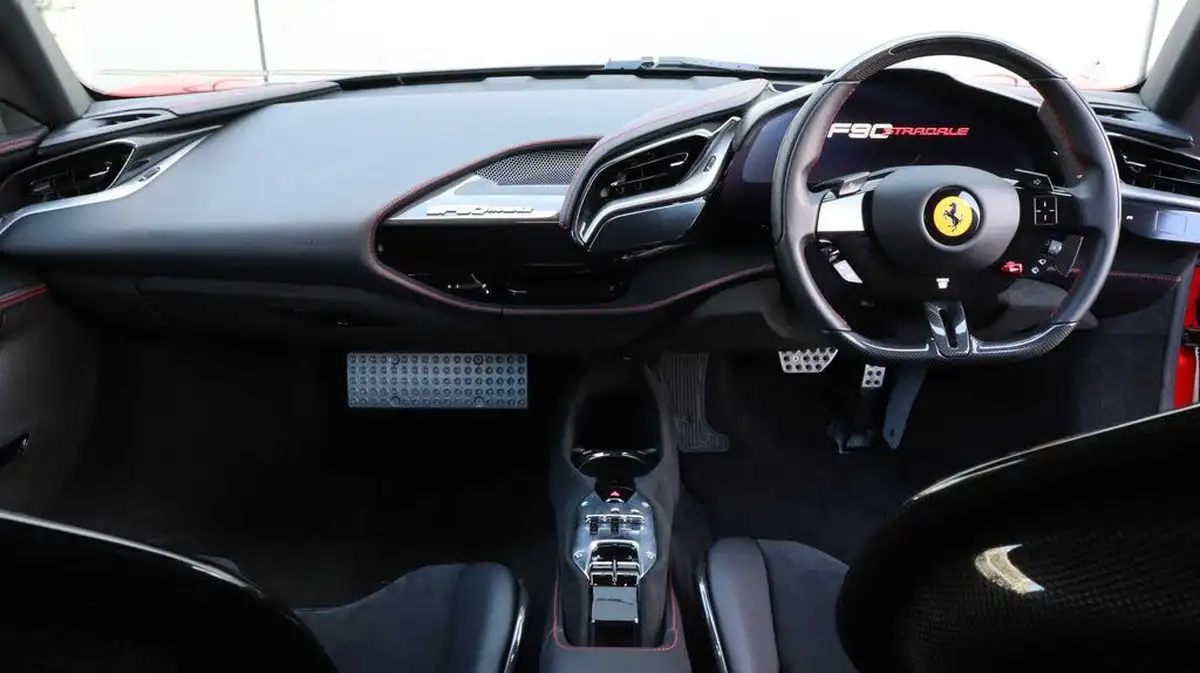 2021-ferrari-sf90-stradale-big-13