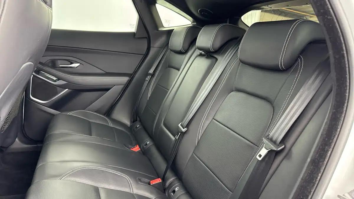 2019-jaguar-e-pace-20-i4-r-dynamic-hse-200ps-big-13