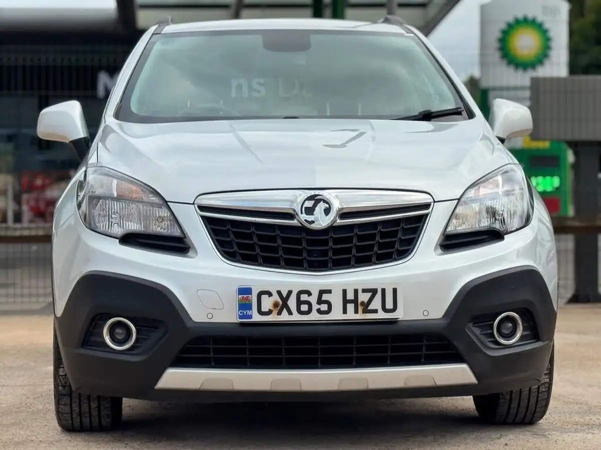 2015-vauxhall-mokka-16-tech-line-big-1