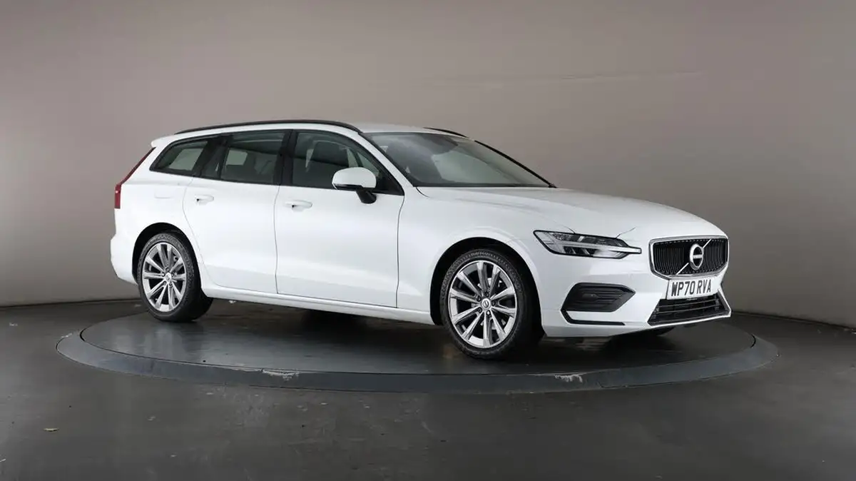 2020-volvo-v60-20-b3-momentum-big-56