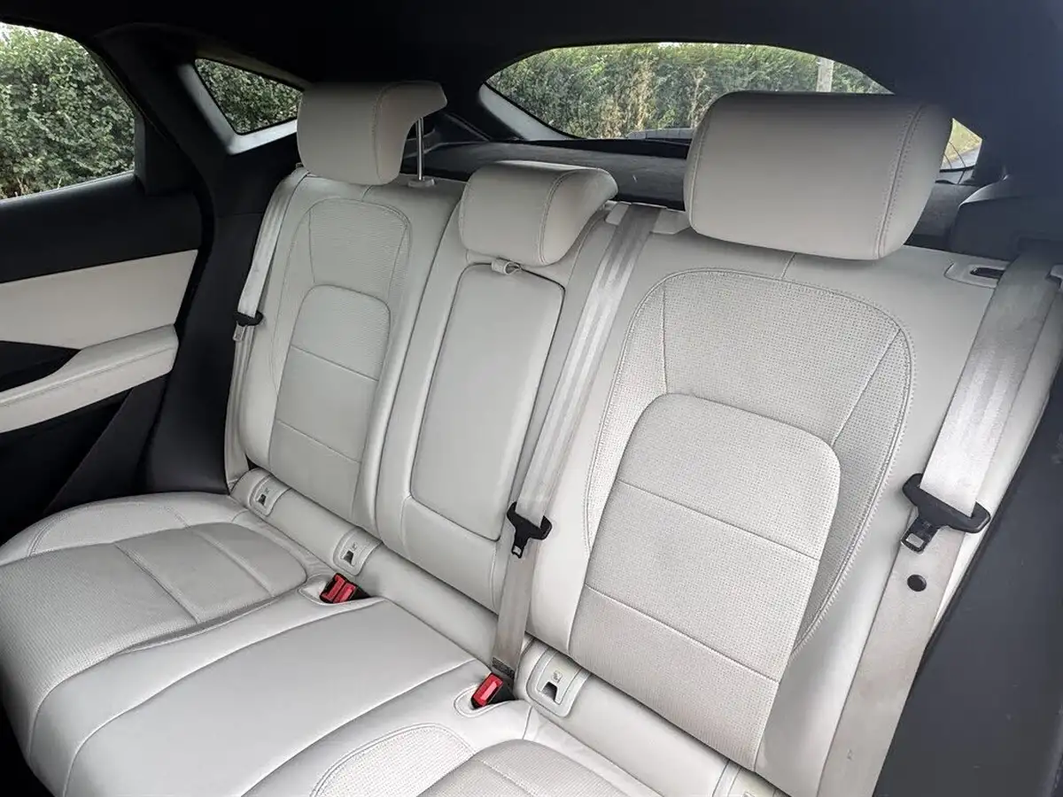2019-jaguar-e-pace-20-i4d-r-dynamic-hse-180ps-big-16