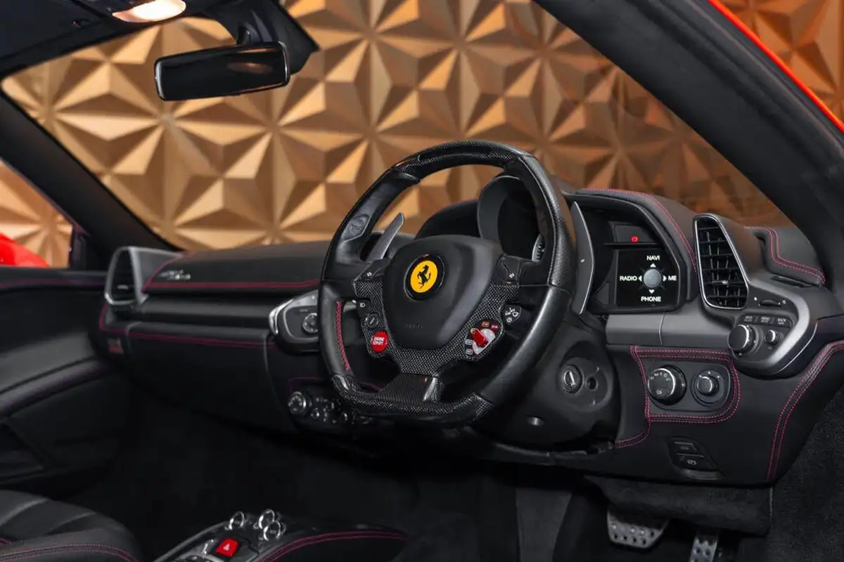 2012-ferrari-458-45-italia-big-20