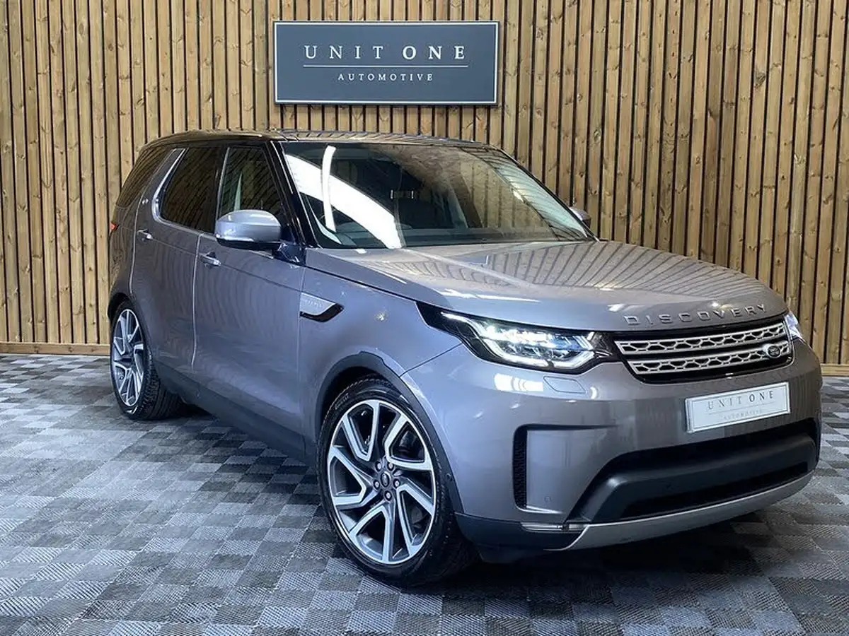 2020-land-rover-discovery-30-sd6-hse-big-70