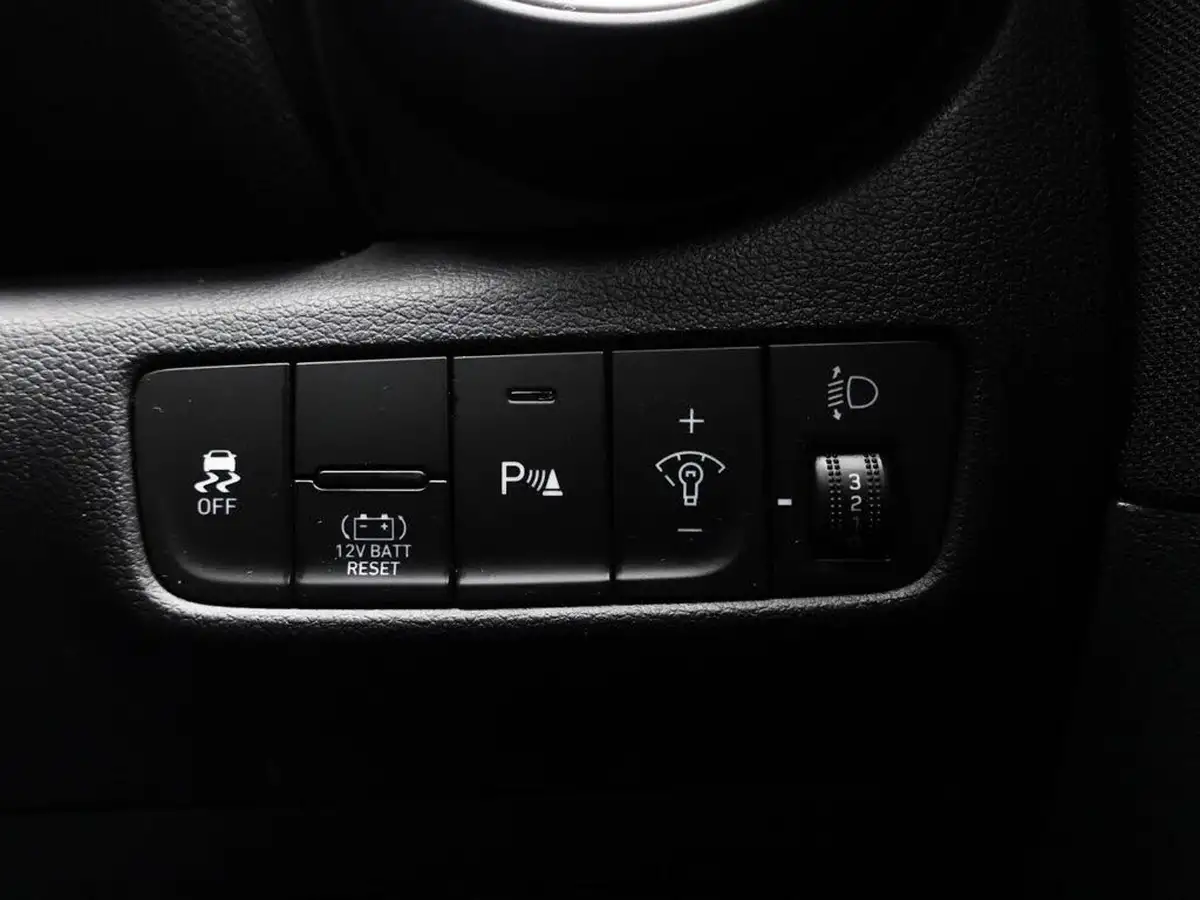 2021-hyundai-kona-16-gdi-premium-hybrid-big-42