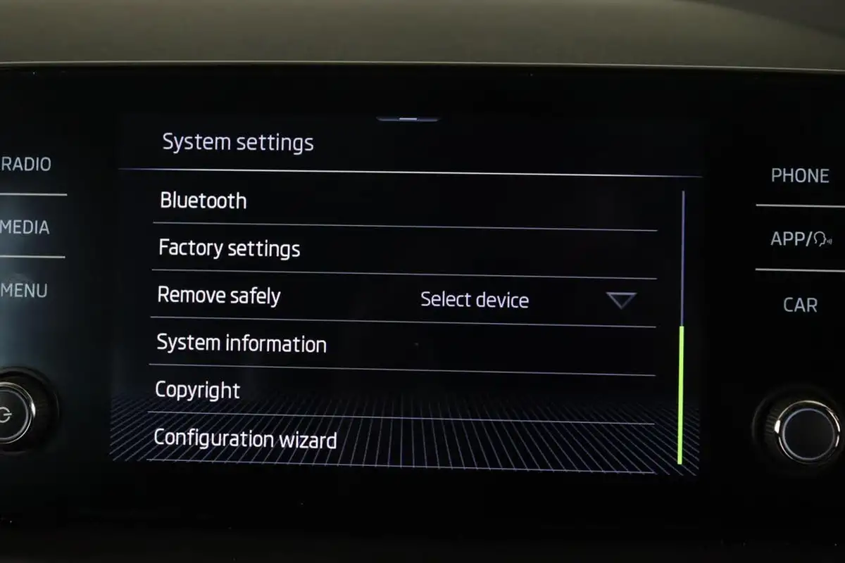 2021-skoda-scala-10-tsi-se-95ps-big-32